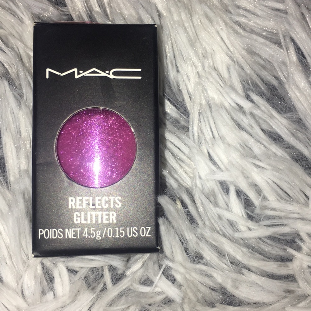 MAC Cosmetics reflects glitter shade Reflects Very Pink - Picture 2 of 5